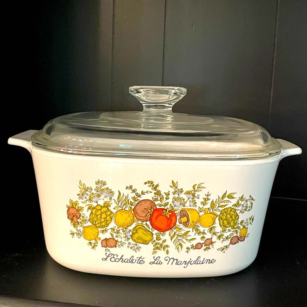 Vintage Corningware Spice of Life 3 Liter Casserole with Glass Lid